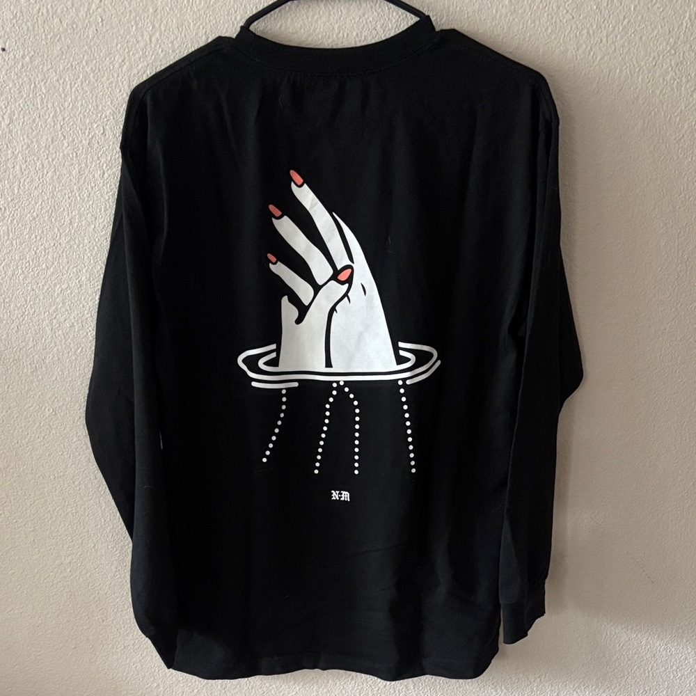 NeverMade long sleeve crew mens Medium